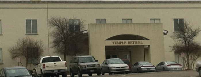 Temple Beth-El is one of Veronica : понравившиеся места.