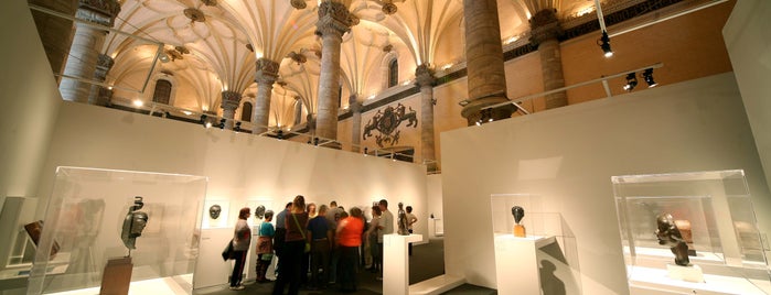 Palacio de la Lonja is one of Top 10 ¡¡¡Lo indispensable de Zaragoza!!!.
