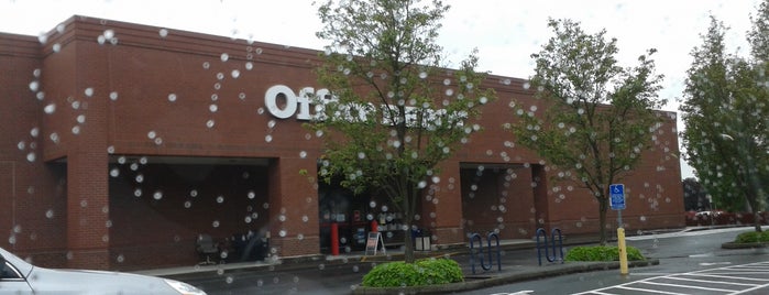 Office Depot is one of Lugares favoritos de Rosana.