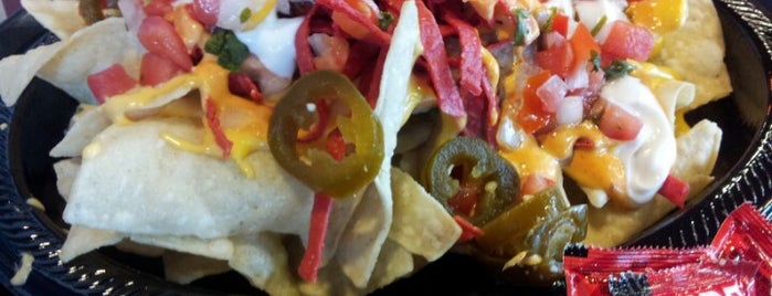 Taco Bell is one of สถานที่ที่ Cheearra ถูกใจ.