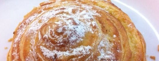 Sabor e Prosa is one of Melhores Padarias / Best Bakeries in POA.