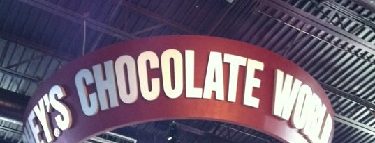 Hershey Gift Shop is one of Lugares favoritos de Lizzie.