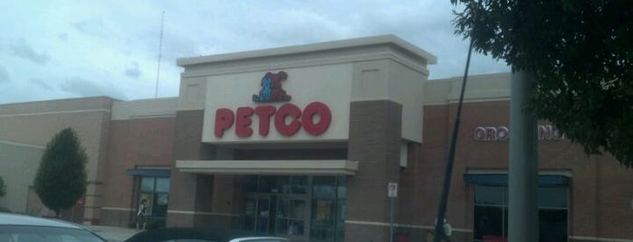 Petco is one of Katrinaさんのお気に入りスポット.