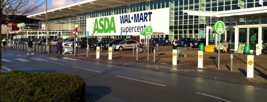 Asda is one of Locais curtidos por Mia.