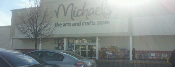 Michaels is one of Lieux qui ont plu à Dan.