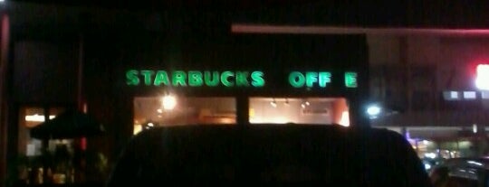 Starbucks is one of Tempat yang Disukai Richard Setiawan.
