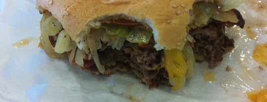 Lobby's Beef-Burgers-Dogs is one of PHX Burgers in The Valley.