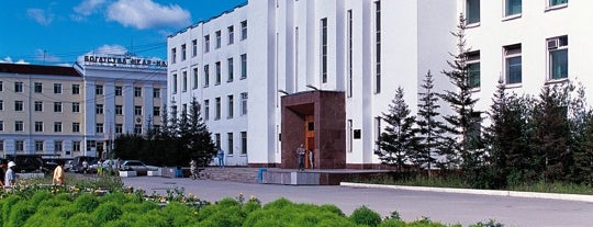 Дом Правительства 2 is one of Банкоматы Газпромбанка.