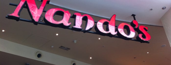 Nando's is one of Carlさんのお気に入りスポット.