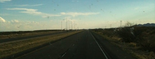 US54 Border Patrol Checkpoint is one of Locais curtidos por Salvador.