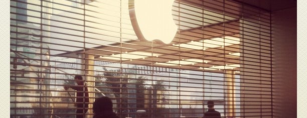 Apple ifc mall is one of Hong Kong 2020.