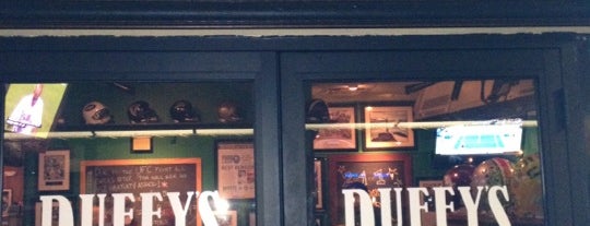 Duffy's Sports Grill is one of Lieux sauvegardés par Virginia.