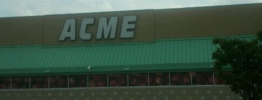 ACME Markets is one of สถานที่ที่ Tracey ถูกใจ.