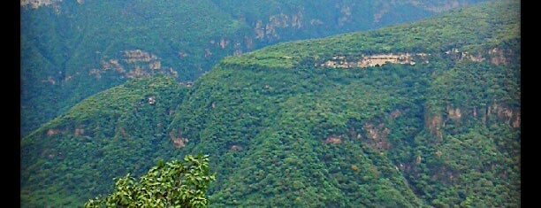 Barranca de Huentitán is one of Guadalajara, MX.