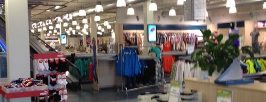Intersport is one of Dennis’s Liked Places.