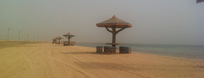 Al ghadeer beach شاطئ الغدير is one of My Jazan's Favorites.