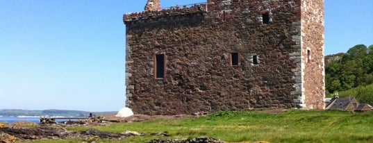 Portencross Castle is one of World Castle List.