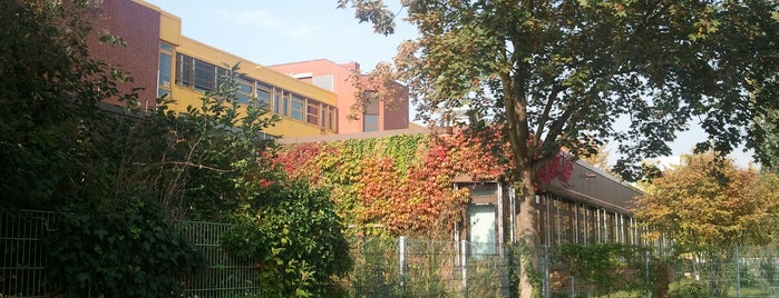 Gymnasium Pesch is one of Köln.