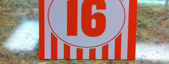 Whataburger is one of Orte, die Fernando gefallen.