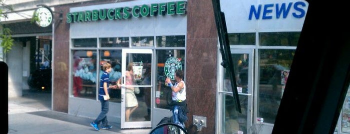 Starbucks is one of Locais curtidos por Pete.