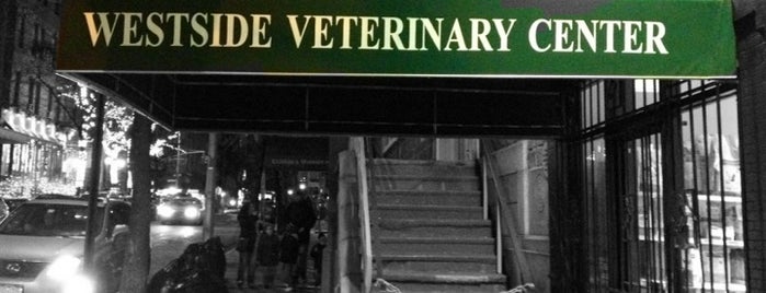 Westside Veterinary Center is one of Tempat yang Disukai Valerie.