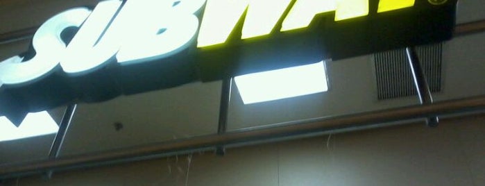 Subway is one of Lugares frequentados.