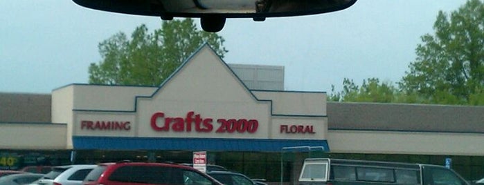 Crafts 2000 is one of Lugares favoritos de 🖤💀🖤 LiivingD3adGirl.
