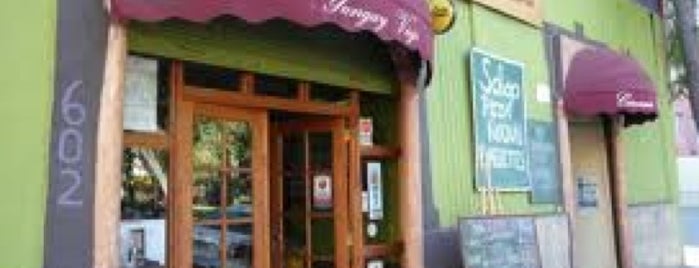 Restaurant Yungay Viejo is one of Food & Fun - Santiago de Chile.