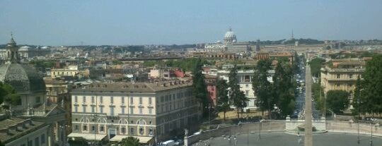 Terrazza del Pincio is one of Punkty widokowe w Rzymie.