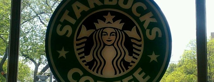 Starbucks is one of Lieux qui ont plu à Håkan.