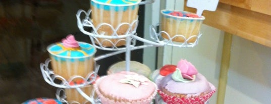 La dolça Bakery is one of Cupcakes.