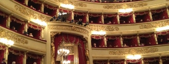 Teatro alla Scala is one of Milan best places..