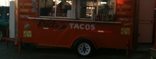 Erick's Tacos is one of Locais curtidos por rq.