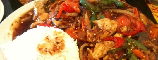 Spice Thai Cuisine is one of Tempat yang Disukai Cody.