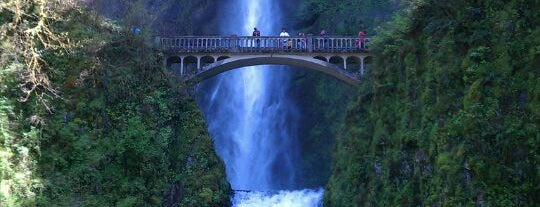 Multnomah Falls is one of Portland Wish List.