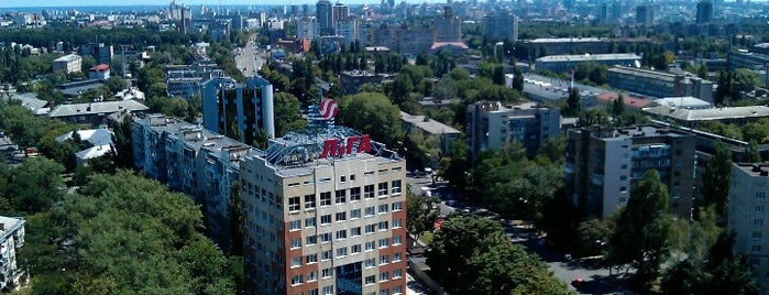 Бізнес-центр "Ліга" is one of สถานที่ที่ Андрей ถูกใจ.