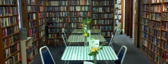 Books Inc. and Book Lover’s Cafe is one of Servers of Muy Delicious Tempeh Dishes!.