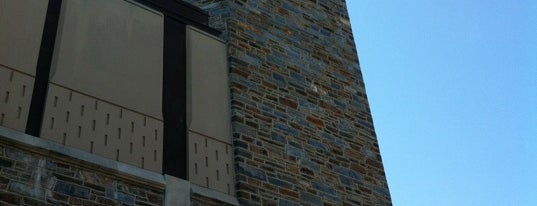 McClendon Tower is one of Tempat yang Disukai Lizzie.