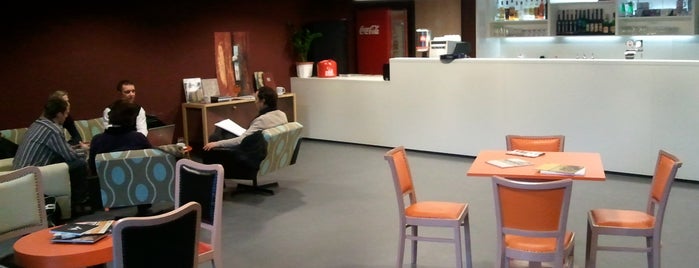 ArtÉrCafé & Lounge is one of Éttermek Pécs.