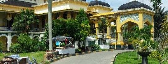 Istana Maimun is one of Ini Medan Bung #4sqCities.