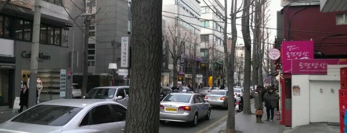 Garosu-gil is one of Seoul #4sqCities.