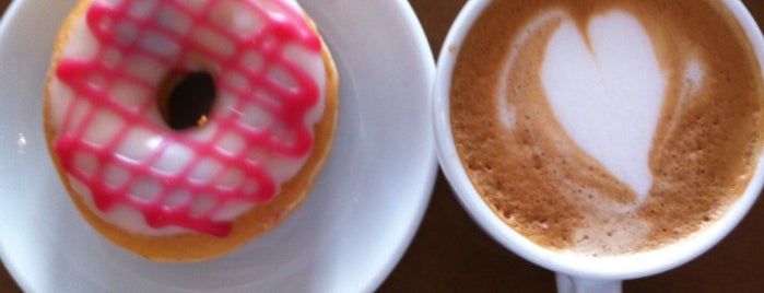 Boogie Donuts & Coffee Munich is one of Minga Bazinga!.