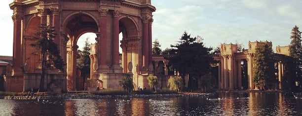 Palace of Fine Arts is one of San Francisco Must Visit Places.