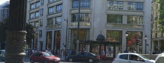 Louis Vuitton is one of Must-visit Clothing Stores in Paris.