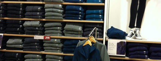 UNIQLO is one of le 4sq with Donald :).