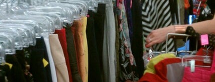 ACTs Thrift Store is one of Lugares favoritos de Tracy.