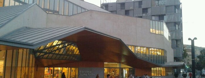 Biblioteca Jaume Fuster is one of BCNegra 2013.