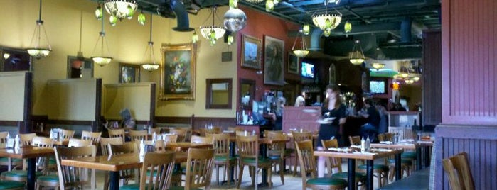 Rosie McCann's Irish Pub & Restaurant is one of FiveStars Nightlife.