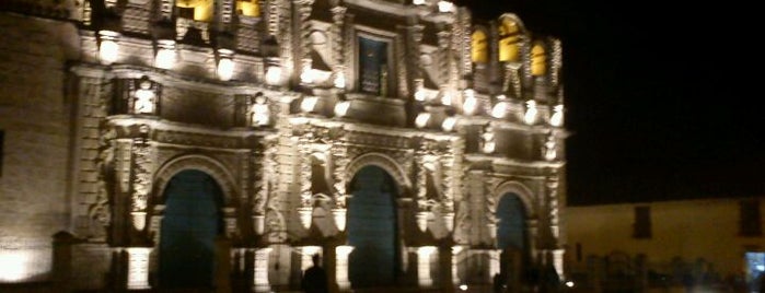 Plaza de Armas de Cajamarca is one of สถานที่ที่ Patricia ถูกใจ.