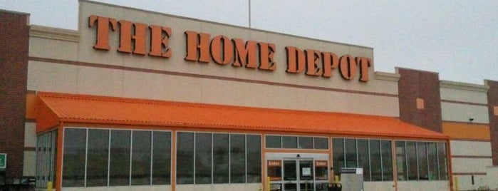 The Home Depot is one of Tempat yang Disukai Judah.